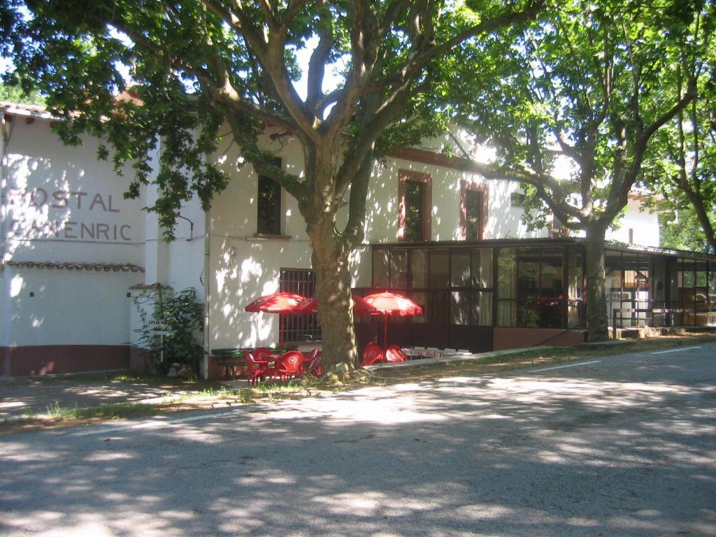 Hotel Hostal Rural Can Enric à Sant Sadurni d'Osormort Extérieur photo